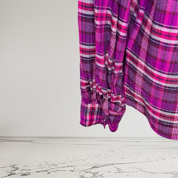 275 - RW & CO Blouse - 100% Viscose - Ties & Buttons - Picture 8 of 16